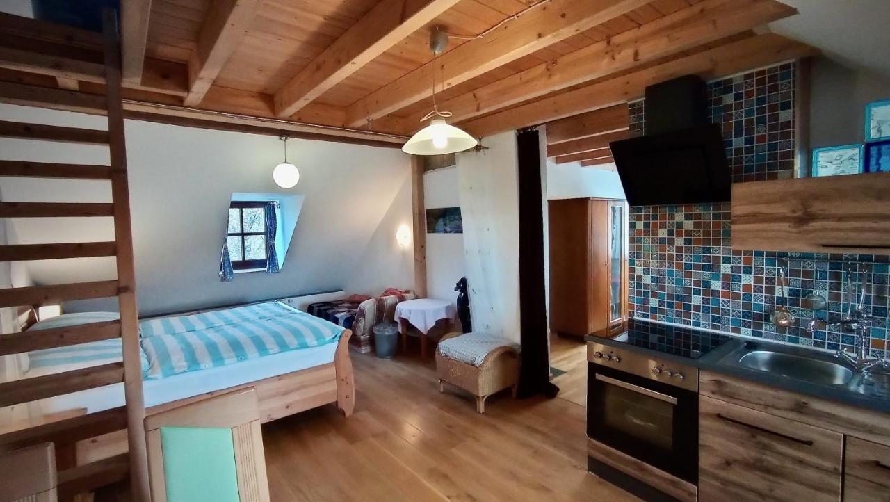 Ferienappartement Rondine Bekond Buitenkant foto